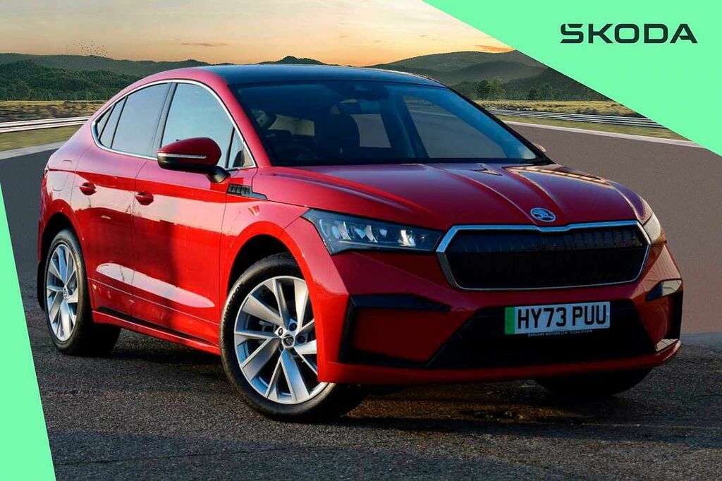 Compare Skoda ENYAQ Iv E Suite 204Ps 80 82 Kwh HY73PUU Red