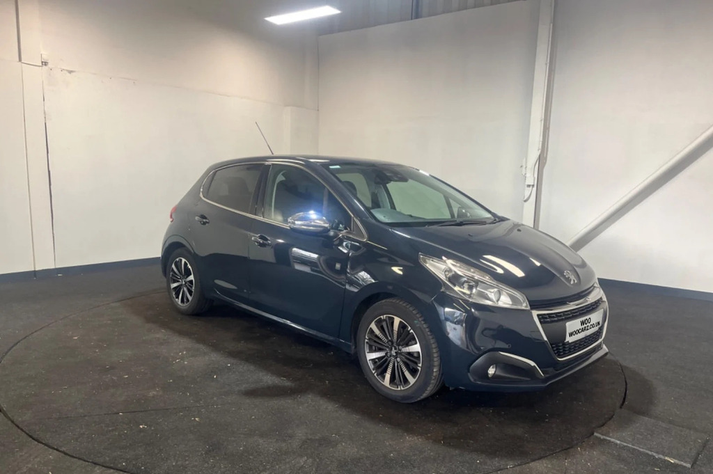 Compare Peugeot 208 Ss Tech Edition  Grey