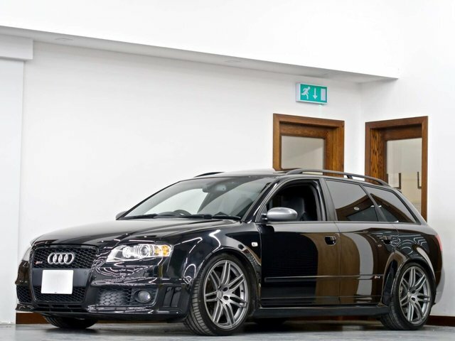 Compare Audi RS4 Avant V8 Estate YK58DDX Black