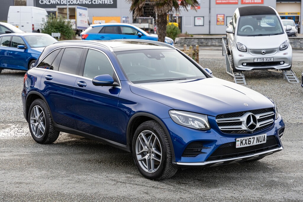 Compare Mercedes-Benz 220 2.1 Glc D 4Matic Amg Line Premium Plus KX67NUA Blue