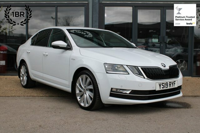 Compare Skoda Octavia 2.0 Laurin And Klement Tdi Dsg 148 Bhp YS19RYF White