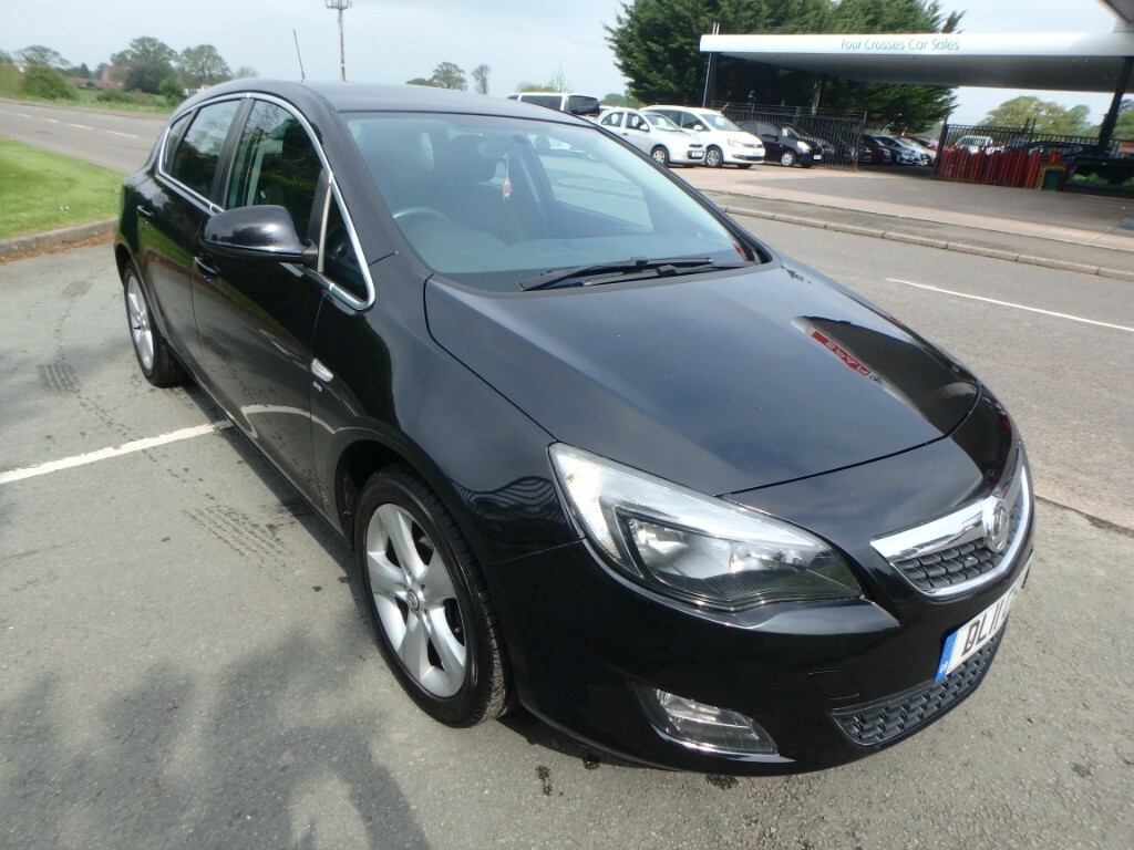 Compare Vauxhall Astra Sri DL11COJ Black