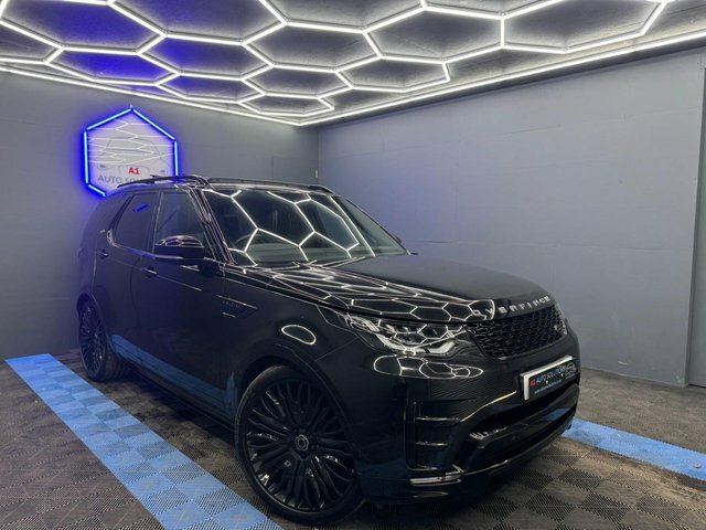 Compare Land Rover Discovery 2019 2.0 Si4 Hse 297 Bhp YS19SBZ Black