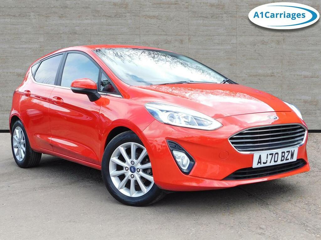 Compare Ford Fiesta 1.0T Ecoboost Mhev AJ70BZW Red