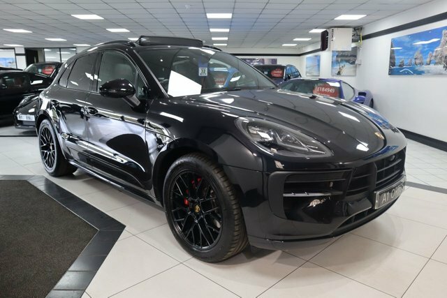 Compare Porsche Macan Macan Gts S-a BT20LVU Black