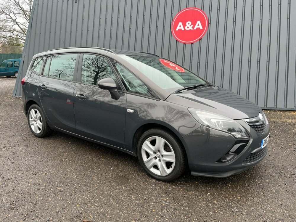 Compare Vauxhall Zafira Tourer 1.4T 16V Exclusiv Euro 5 DN63YYF Grey