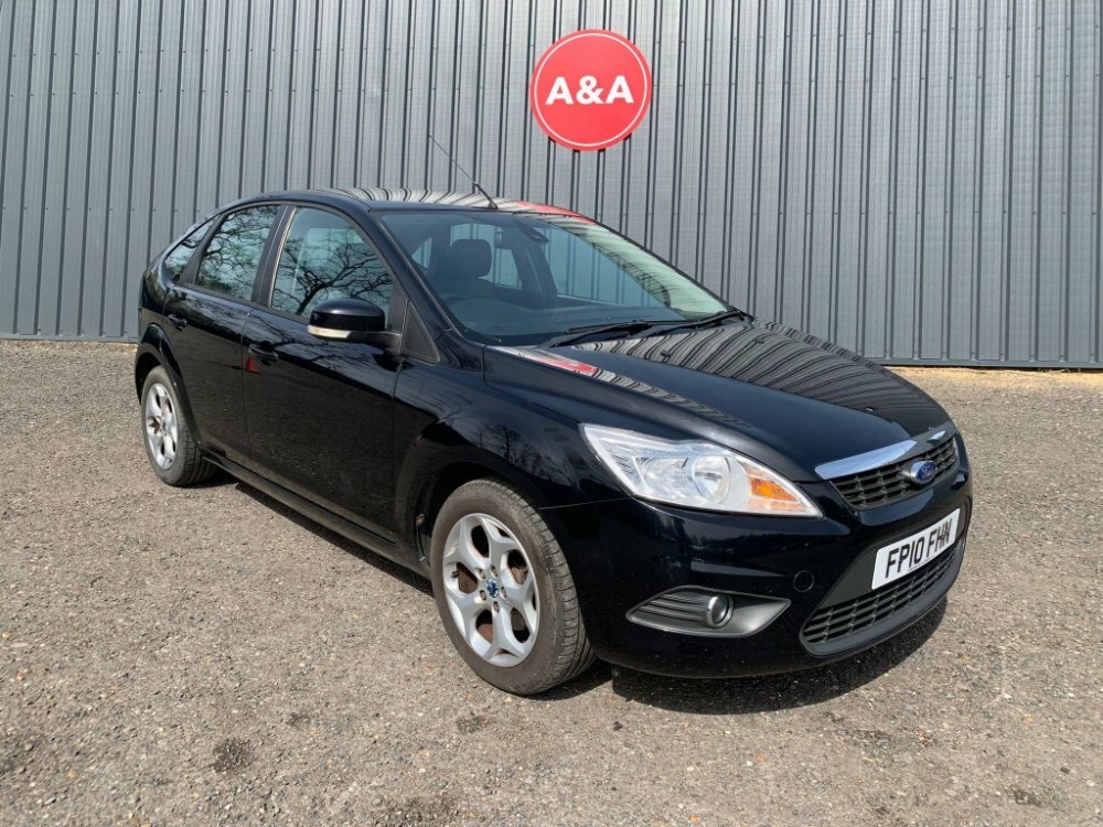 Compare Ford Focus 1.6 Sport FP10FHN 