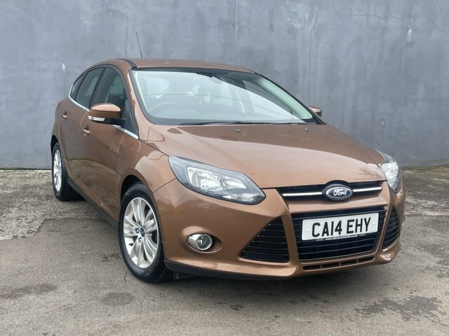 Compare Ford Focus Hatchback CA14EHY Brown