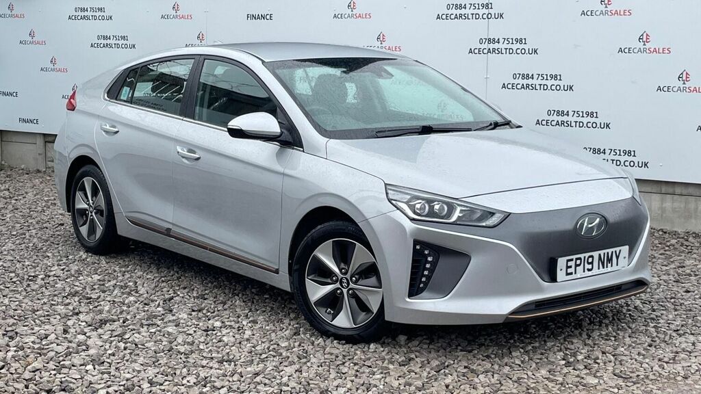 Compare Hyundai Ioniq Hatchback 28Kwh Premium 201919 EP19NMY Silver