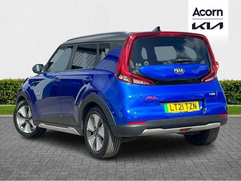 Compare Kia Soul 64Kwh First Edition LT21TZN Blue