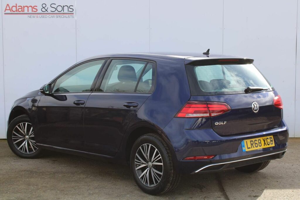 Compare Volkswagen Golf Hatchback 1.0 Tsi Se Euro 6 Ss 201868 LR68XGB Blue