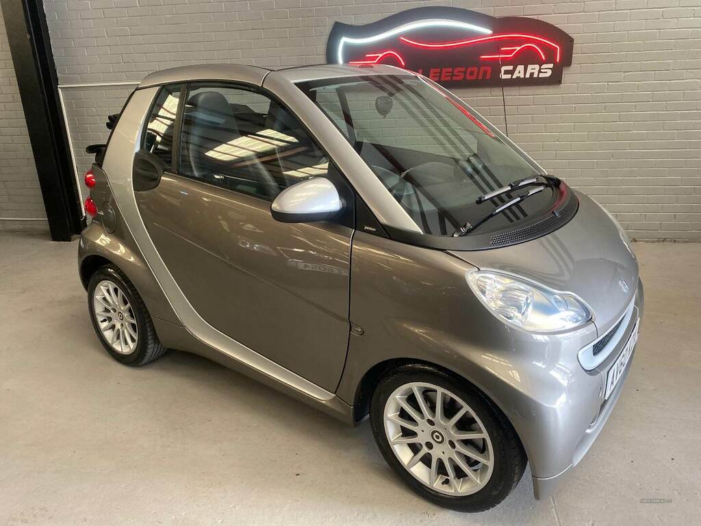 Compare Smart Fortwo Passion Mhd Softouch AV60KZA Grey