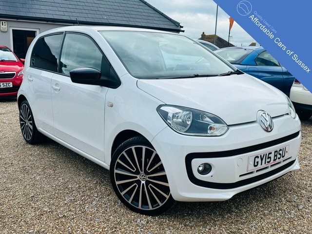 Compare Volkswagen Up 1.0 Groove Up 74 Bhp GY15BSU White