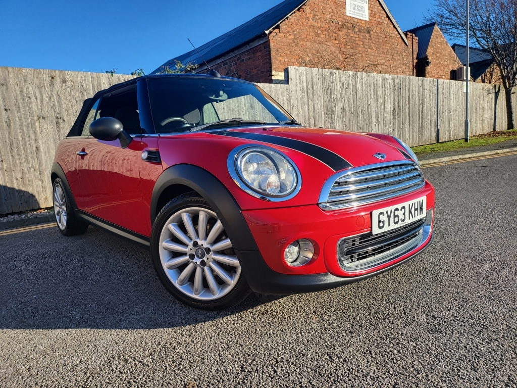Compare Mini Convertible Convertible GY63KHW Red
