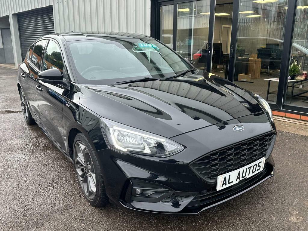 Compare Ford Focus 1.0T Ecoboost St-line X Euro 6 Ss  Black