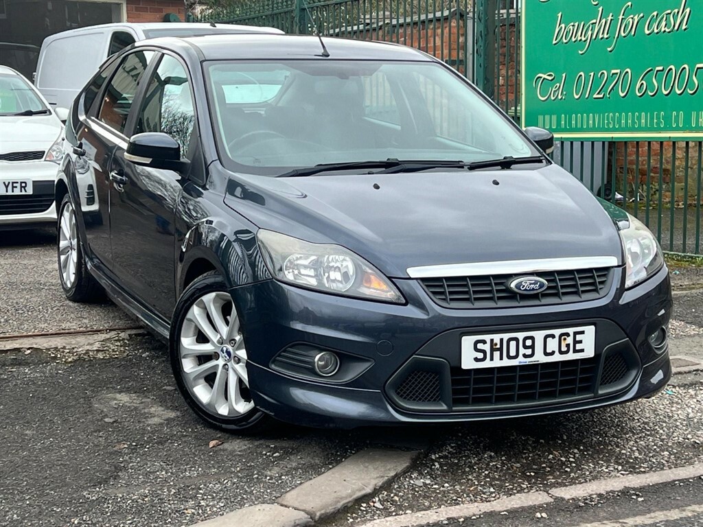 Compare Ford Focus 1.6 Zetec S SH09CGE Grey