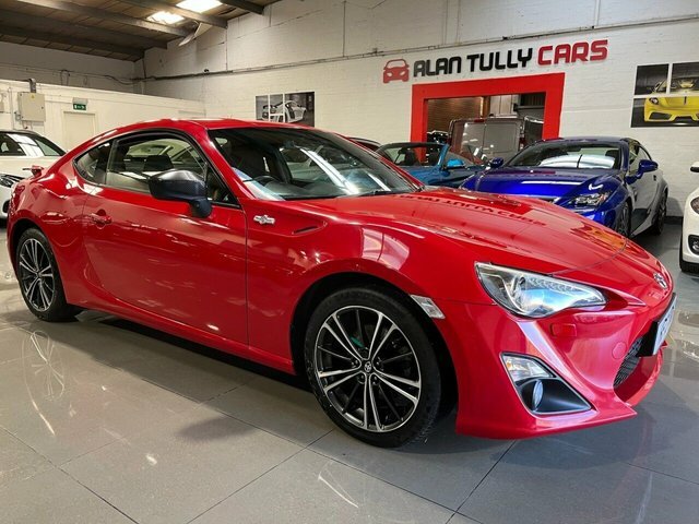 Compare Toyota GT86 2.0 D-4s 197 Bhp HF13XGH Red