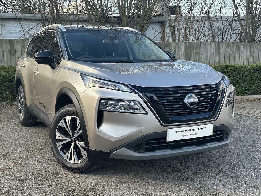 Compare Nissan X-Trail 1.5 E-power 213Ps 4Wd N-connecta E4orce 7 Seater YD73MPY 