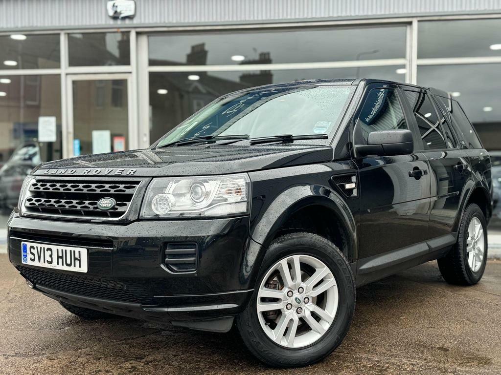 Compare Land Rover Freelander 2 2 2.2 Td4 Black And White 4Wd Euro 5 Ss SV13HUH Black