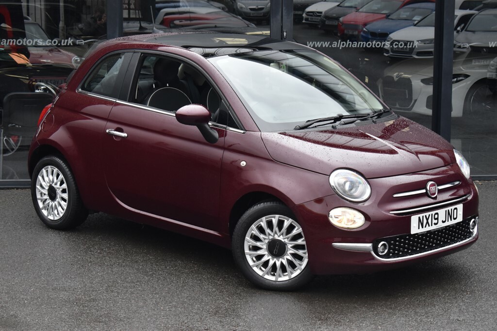Compare Fiat 500 Lounge NX19JNO Red