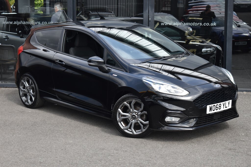 Compare Ford Fiesta 1.0L 1.0T Ecoboost Gpf St-line Hatchback Petro WO68YLY Black