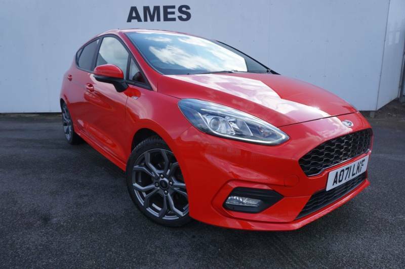 Compare Ford Fiesta Hatchback AO71LKF Red