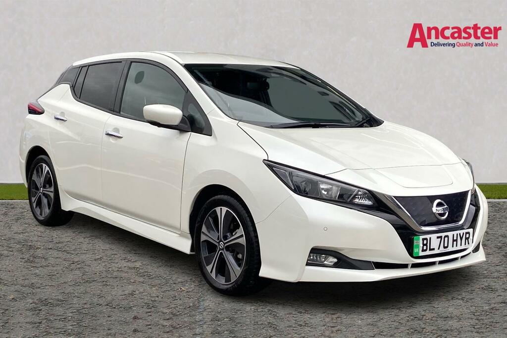 Compare Nissan Leaf 110Kw N-connecta 40Kwh BL70HYR White