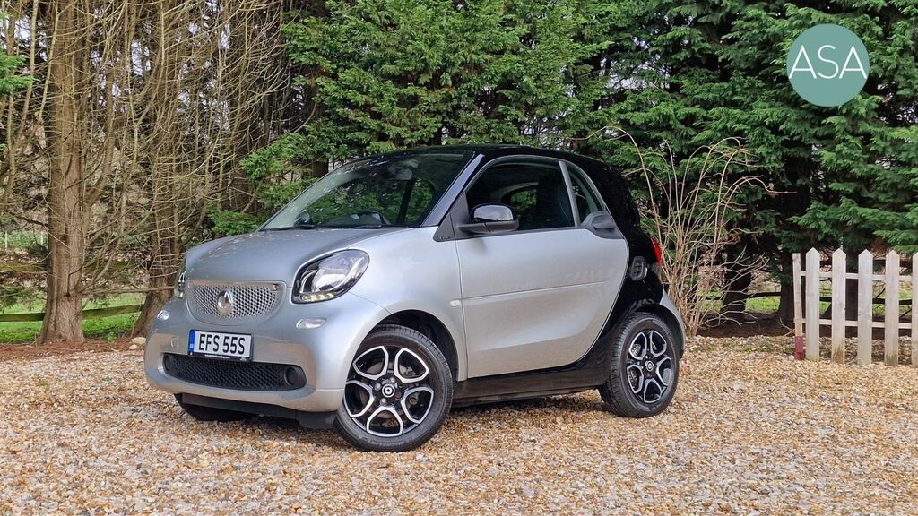 Compare Smart Fortwo Coupe Coupe 0.9 EFS55S Silver