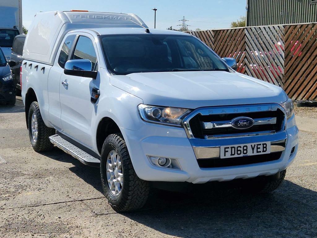 Compare Ford Ranger 2.2 Tdci Xlt 4Wd Super Cab Ss FD68YEB White
