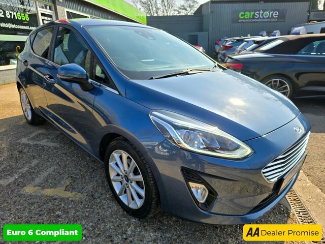 Compare Ford Fiesta 1.0 Titanium 99 Bhp In Blue With 34.600 Miles A RX69GTF Blue