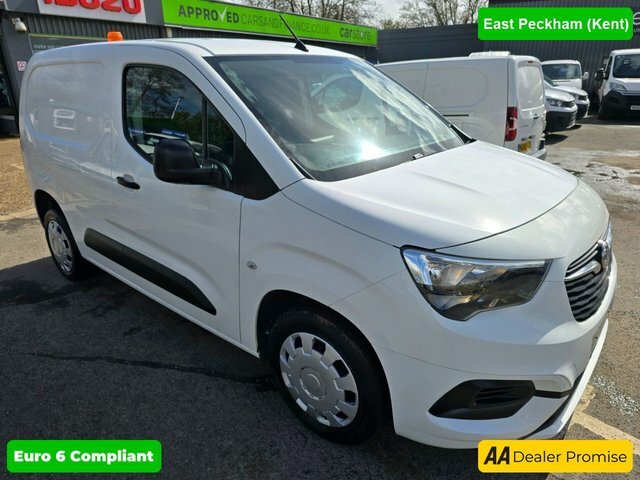 Vauxhall Combo 1.5 L1h1 2300 Sportive Ss 101 Bhp In White With 5 White #1