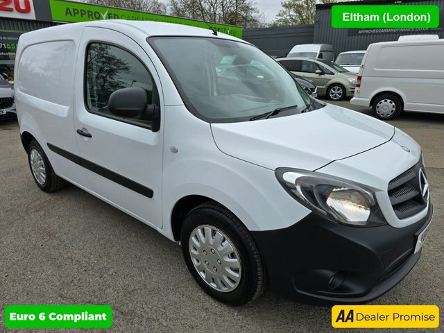 Compare Mercedes-Benz CITAN 1.5 109 Cdi Blueefficiency 90 Bhp In White With 62 YB18ZFZ White