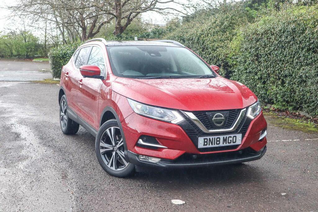Compare Nissan Qashqai 1.2 Dig-t N-connecta Cwvehiclemarketing BN18MGO Red
