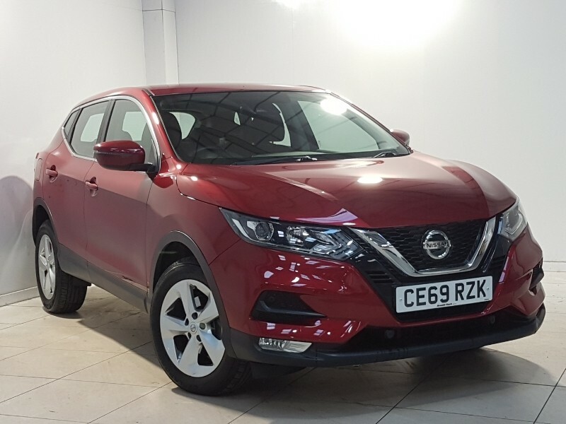 Compare Nissan Qashqai 1.3 Dig-t 160 Acenta Premium Dct CE69RZK Red
