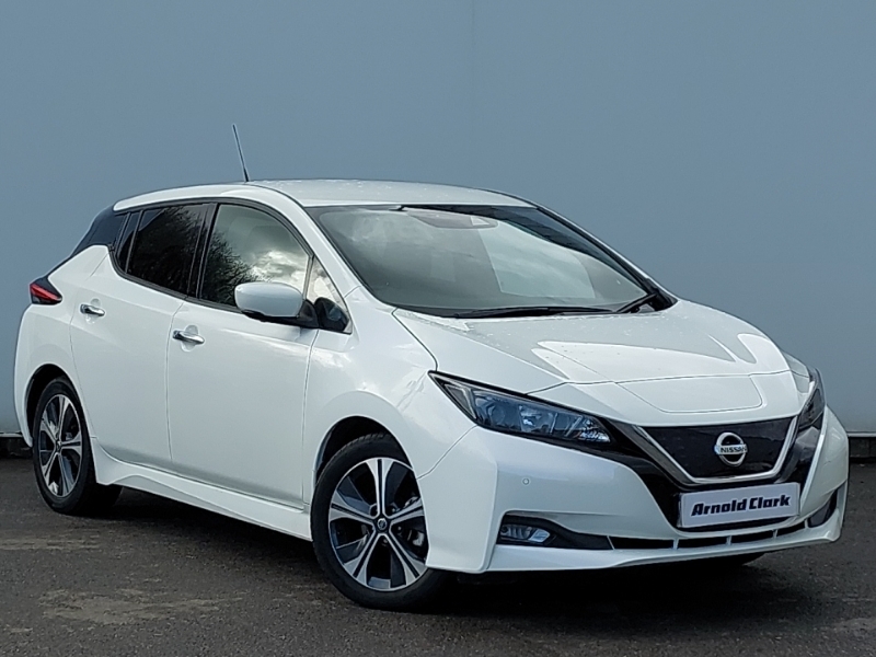 Compare Nissan Leaf 110Kw N-connecta 40Kwh NG21HRO White