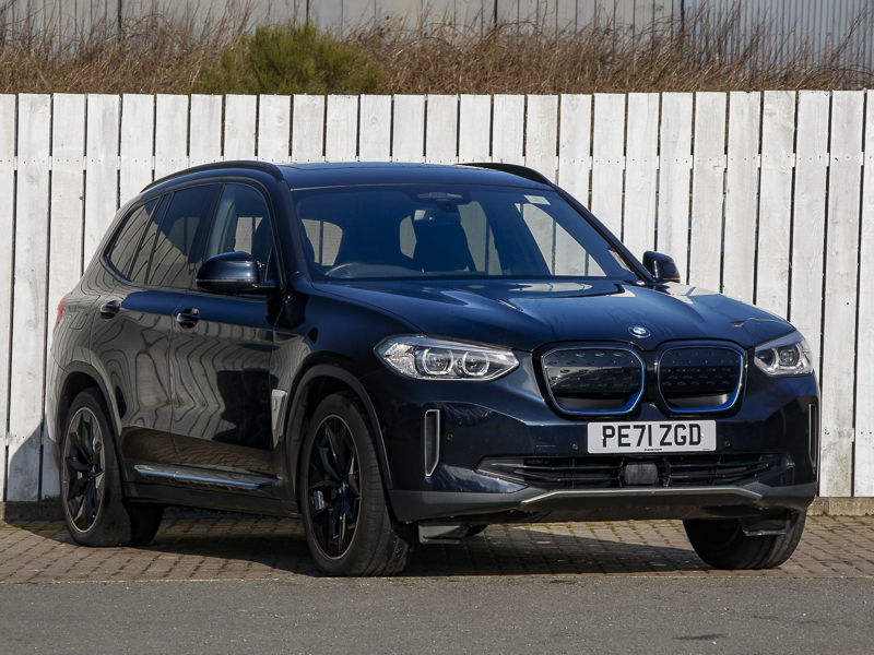 BMW iX3 Premier Edition Black #1