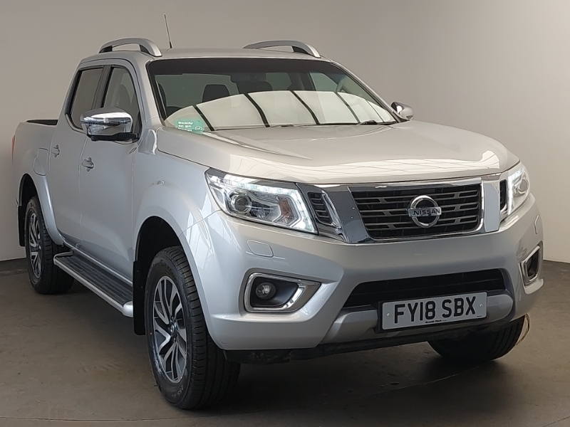Compare Nissan Navara Double Cab Pick Up Tekna 2.3Dci 190 4Wd FY18SBX Silver