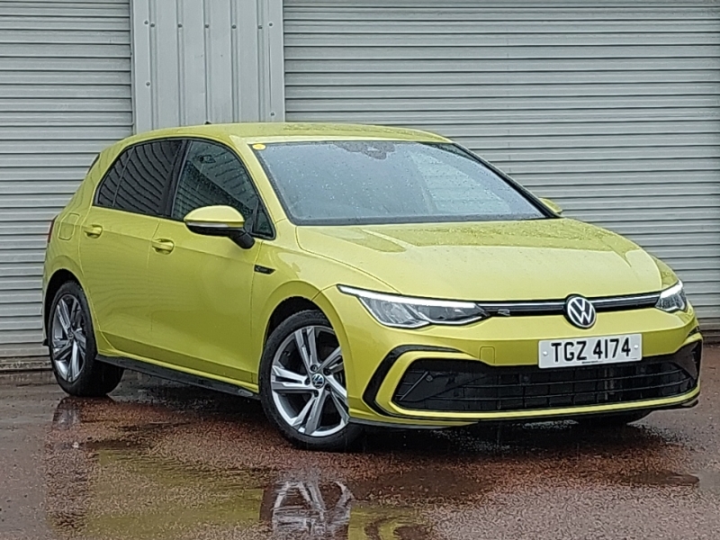 Compare Volkswagen Golf 1.5 Tsi R-line TGZ4174 Yellow