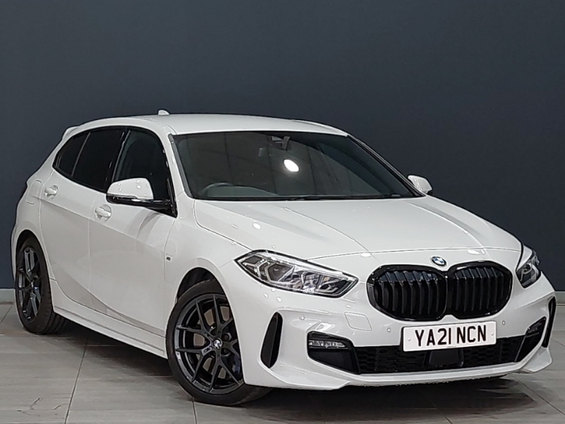 Compare BMW 1 Series 118D M Sport Pro Pack YA21NCN White