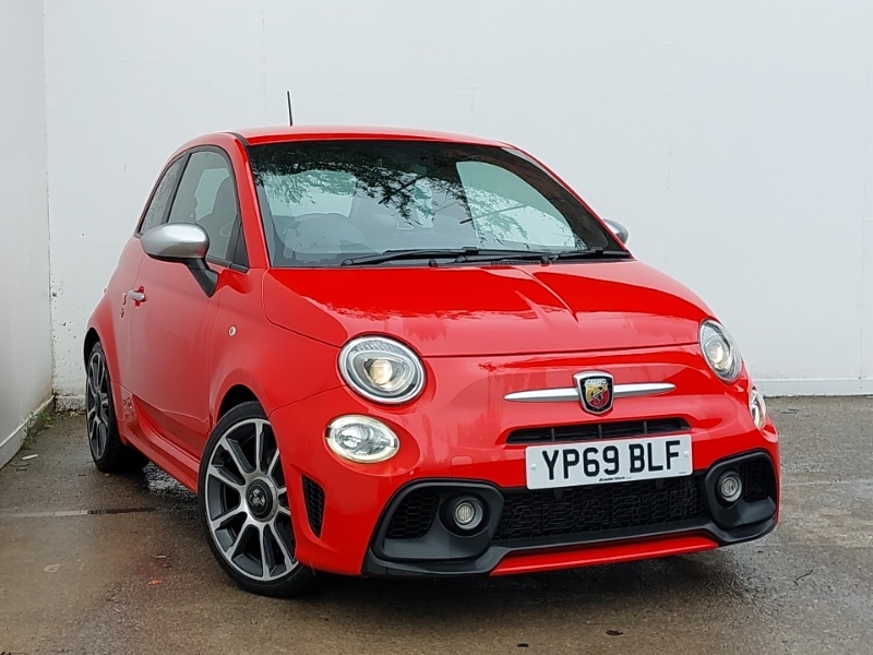 Compare Fiat Abarth 595 Hatchback Special Edi 1.4 T-jet 165 Turismo 70 YP69BLF Red