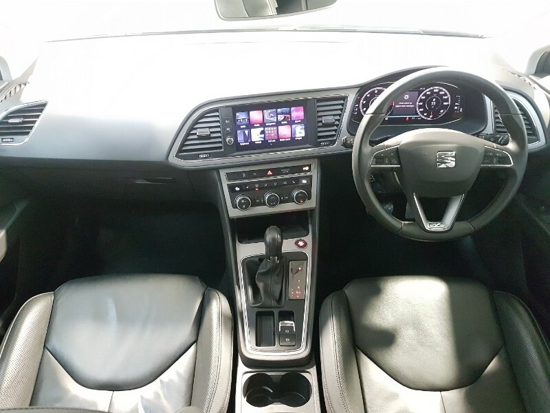 Compare Seat Leon 1.5 Tsi Evo 150 Xcellence Lux Ez Dsg GX20YHA Grey