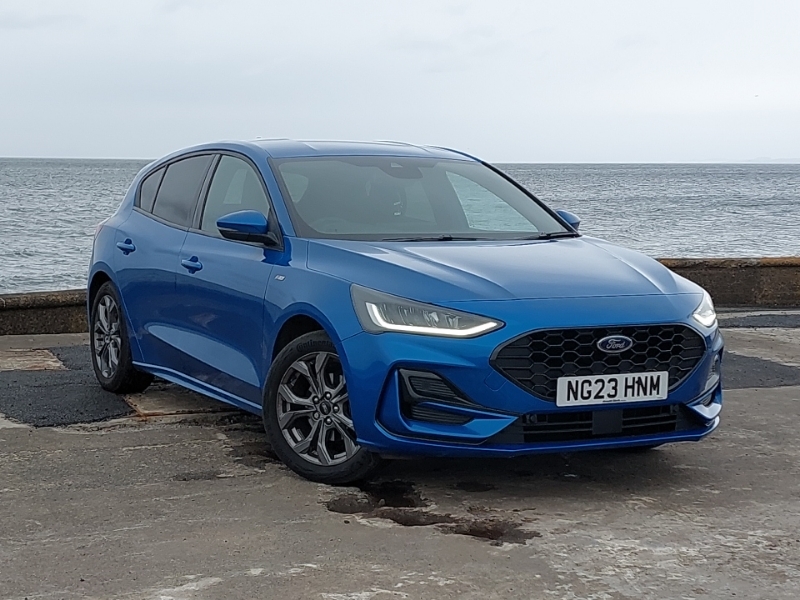 Compare Ford Focus 1.0 Ecoboost Hybrid Mhev 155 St-line Edition NG23HNM Blue