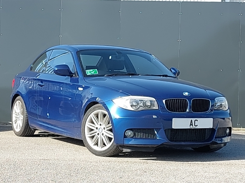 Compare BMW 1 Series 118D M Sport LX13XVZ Blue
