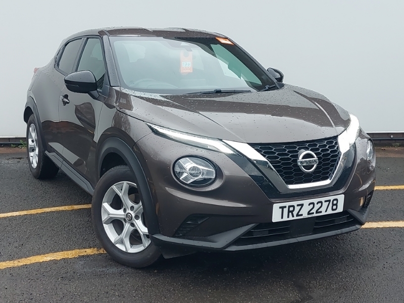 Compare Nissan Juke 1.0 Dig-t 114 N-connecta TRZ2278 Brown