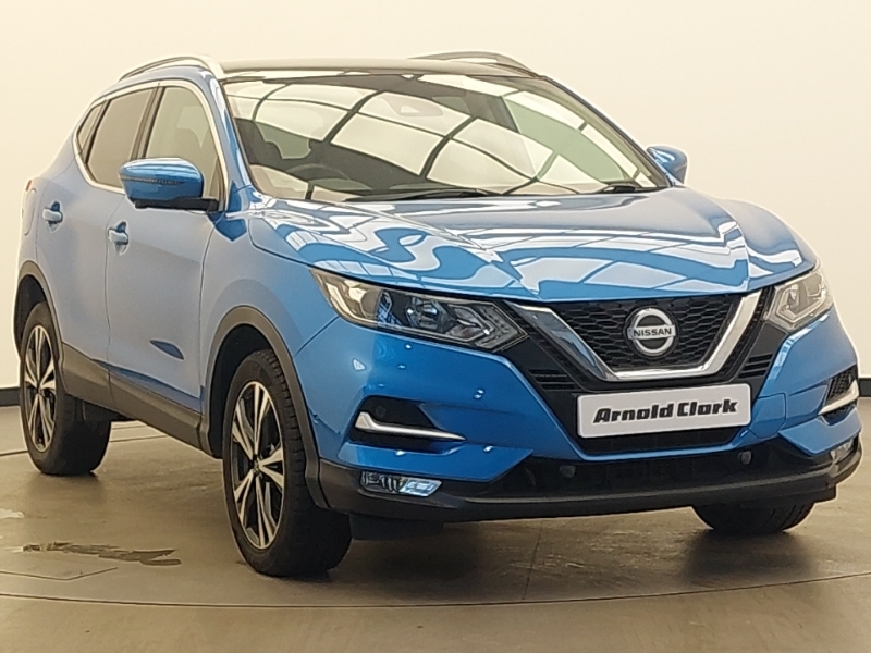 Compare Nissan Qashqai 1.5 Dci 115 N-connecta ND68MXK Blue