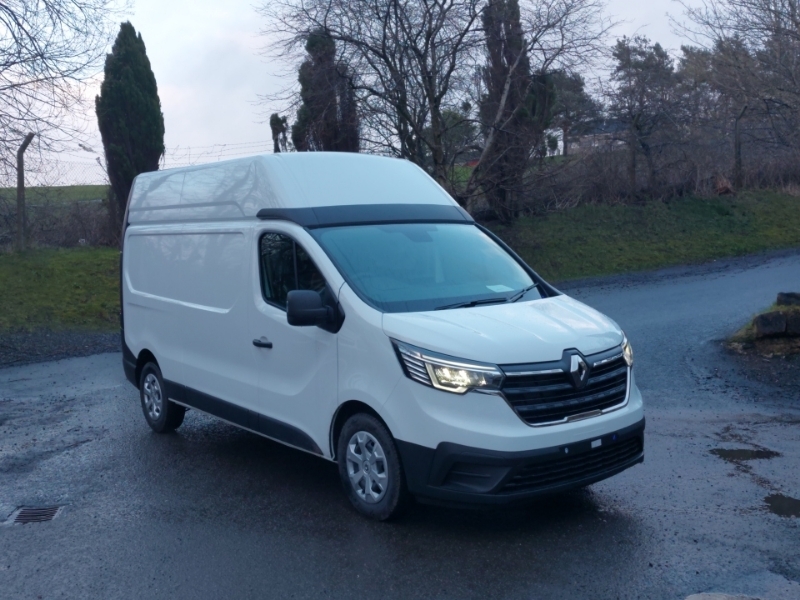 Compare Renault Trafic Lh30 Blue Dci 150 High Roof Business Van NV687 White