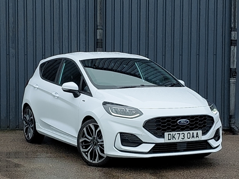 Compare Ford Fiesta 1.0 Ecoboost Hybrid Mhev 125 St-line X DK73OAA White