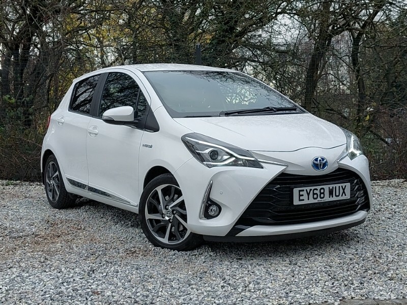 Compare Toyota Yaris Vvt-i Excel EY68WUX White