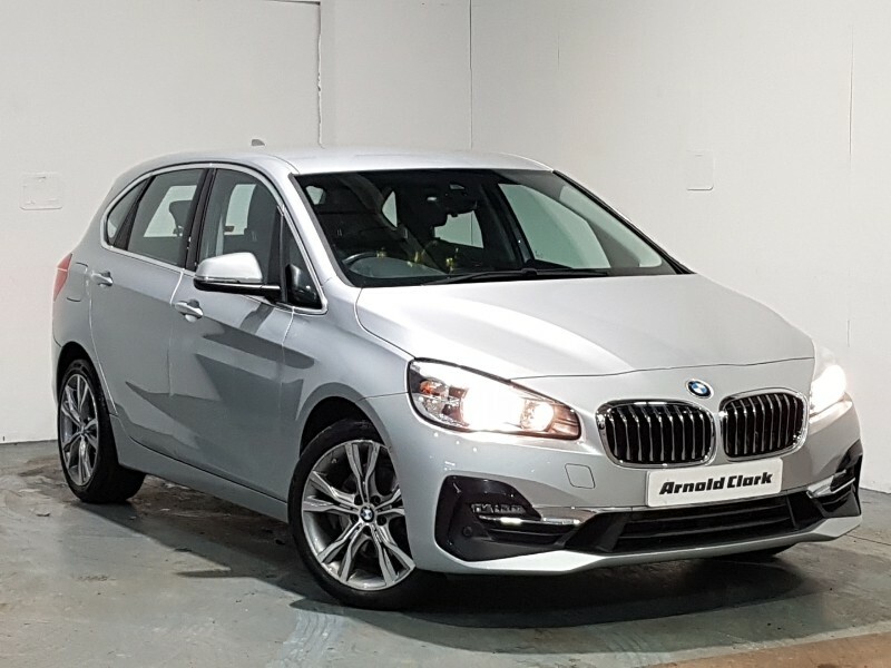 Compare BMW 2 Series 220I Luxury Dct LV69AXN Silver