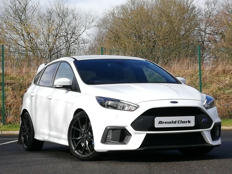 Compare Ford Focus Rs SY67OVH White